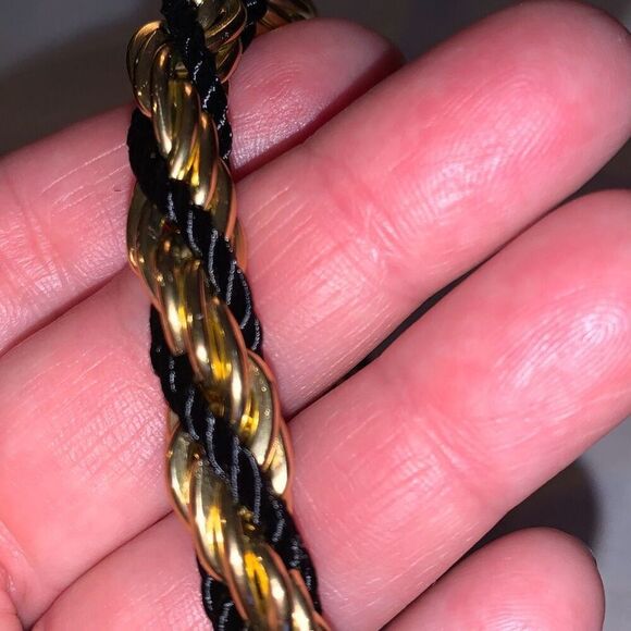 Vintage 80’s Gold and Black Rope Chain Necklace Ser with Matching Clip Earrings - Picture 11 of 11